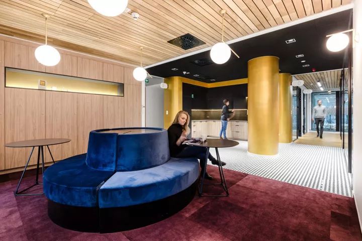 现代办公家具，现代办公家具实景
