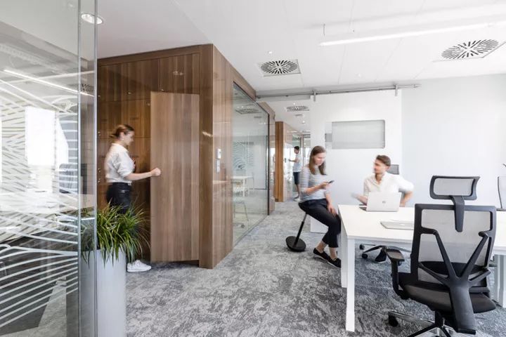 现代办公家具，现代办公家具实景