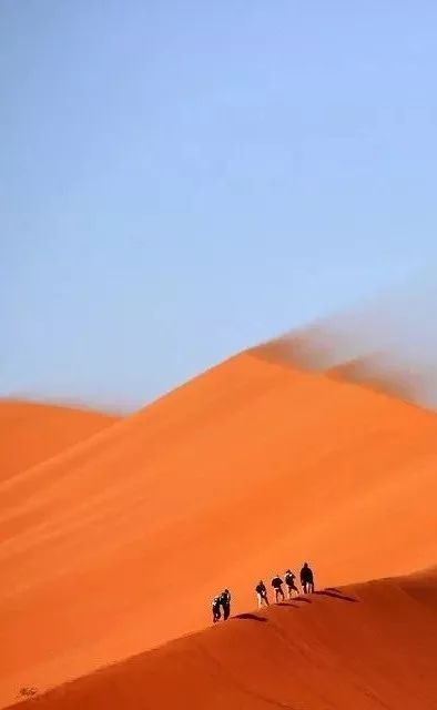 办公家具流行色